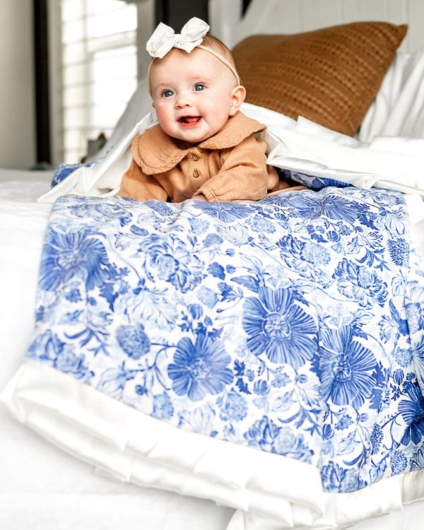 Blue Willow Blanket For Sale