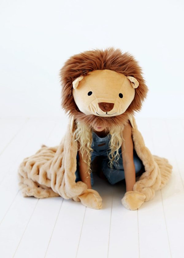 Huggable Lion Online